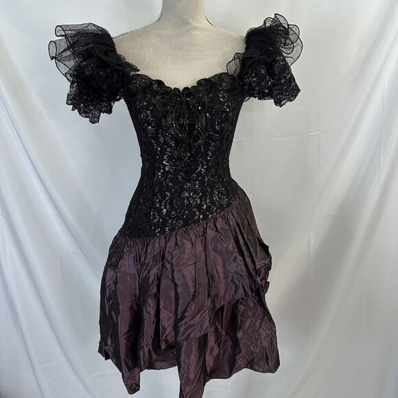 Vintage 1980’s Loralie Tiered Purple Prom Party Formal Lace Dress Puff Sleeves